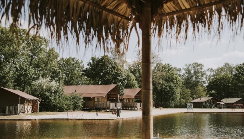 huisjes aan het water vakantiepark dierenbos