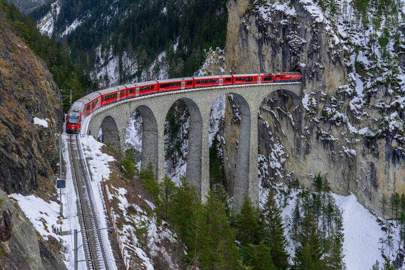 trein door zwitserland